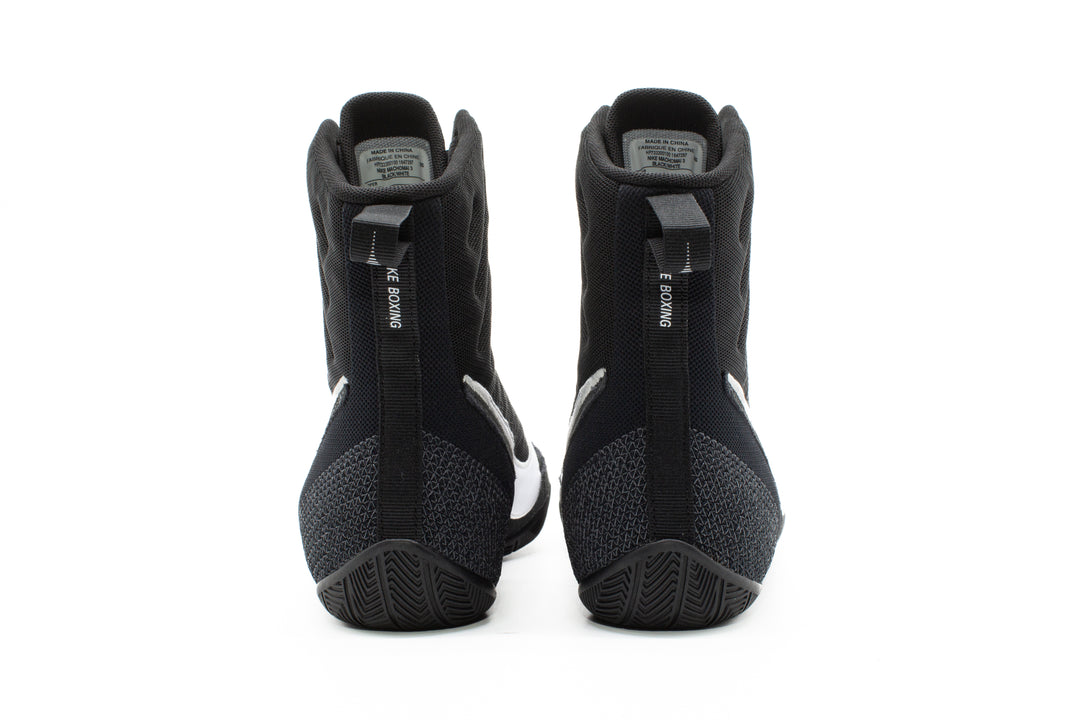 NIKE-MACHOMAI 3