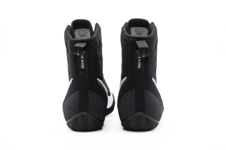 NIKE-MACHOMAI 3