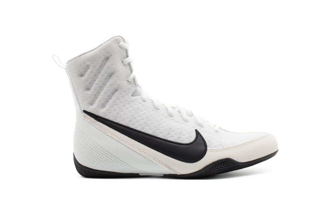 NIKE-MACHOMAI 3