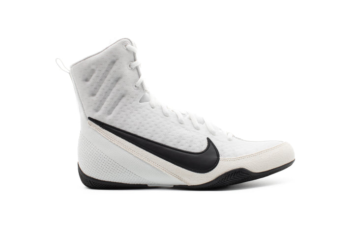 NIKE-MACHOMAI 3