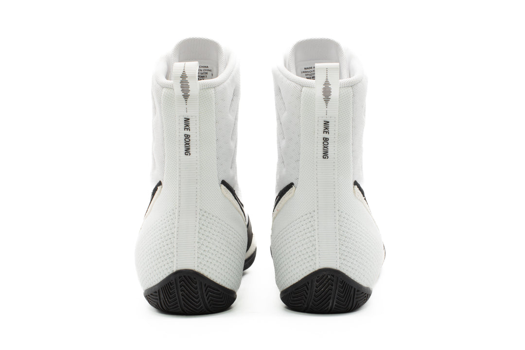 NIKE-MACHOMAI 3