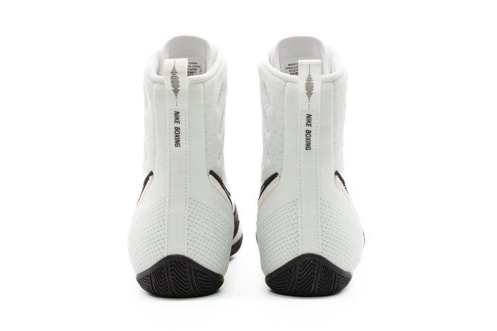NIKE-MACHOMAI 3