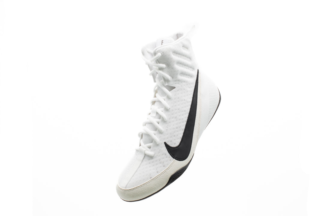 NIKE-MACHOMAI 3