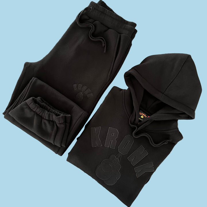KRONK GLOVES JOGGERS