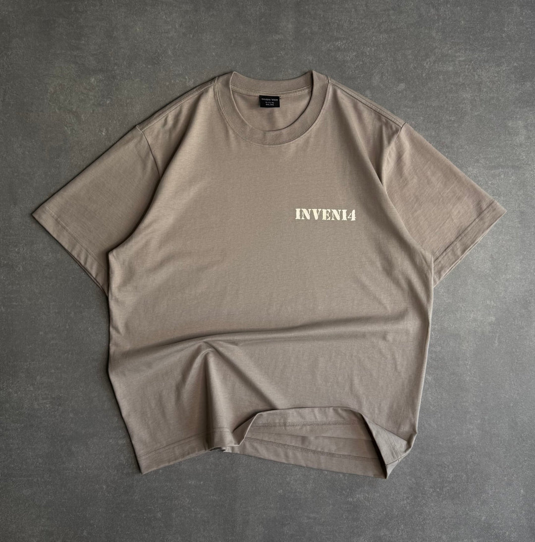 MAD DOGS X INVENI / LIMITED EDITION BOX FIT TEE